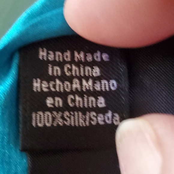 Vanheusen Silk Tie - Picture 4 of 4